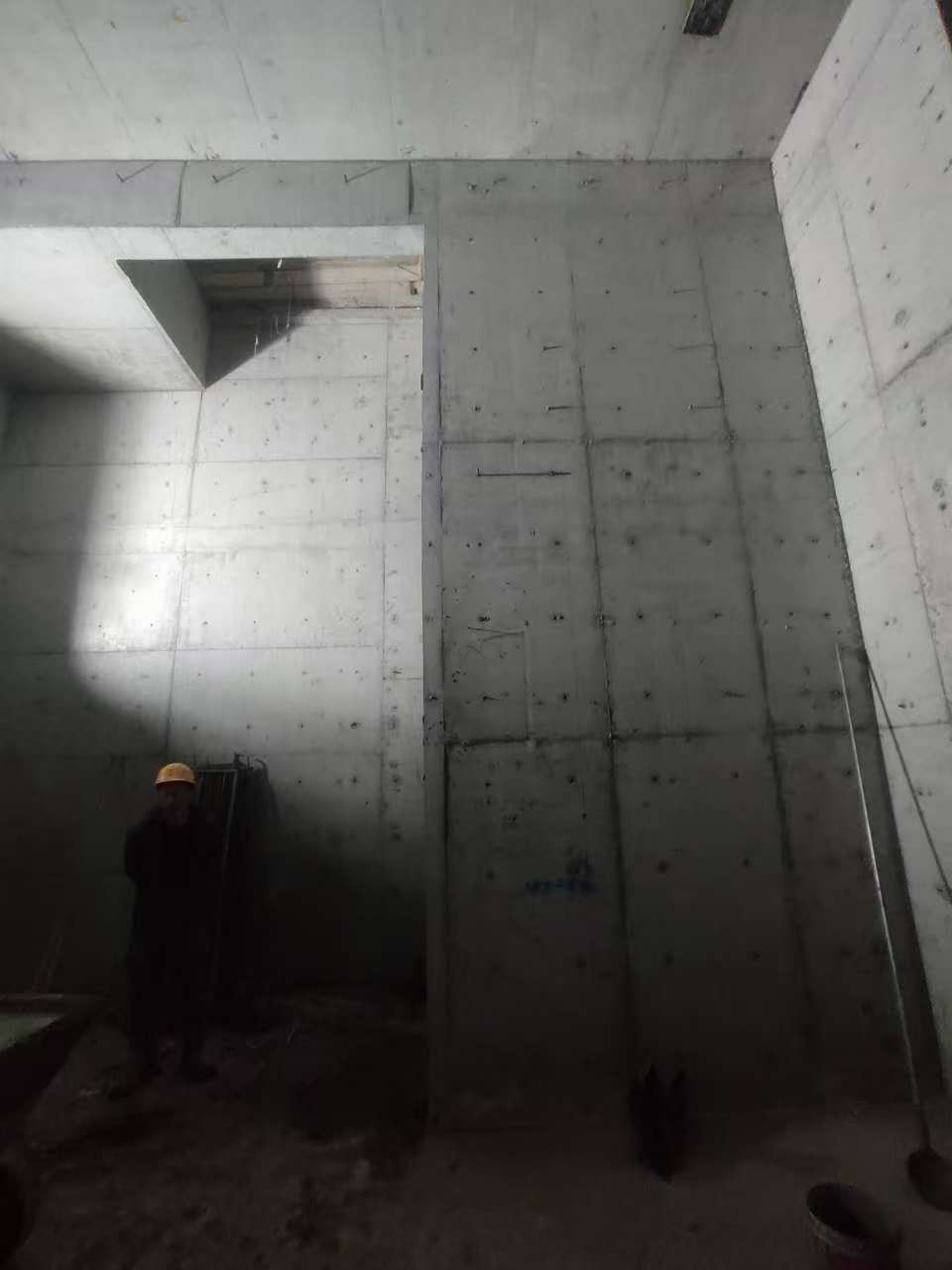 铜川墙上开槽钢筋断了有影响吗